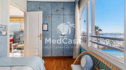 Segunda mano - Apartamento -
Torrevieja - Centro - Muelle Pesquero
