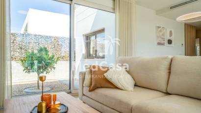 Obra nueva - Villa -
Golf Vistabella