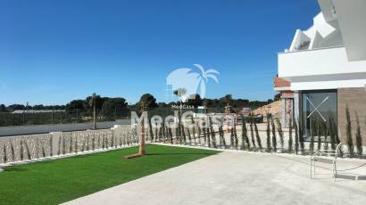 Obra nueva - Villa -
Pilar de la Horadada