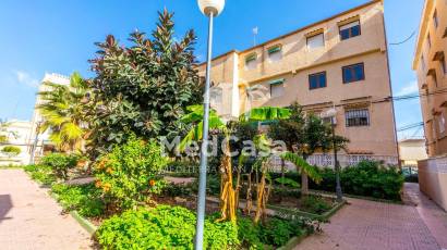 Resale - Apartment -
Torrevieja - Los Europeos