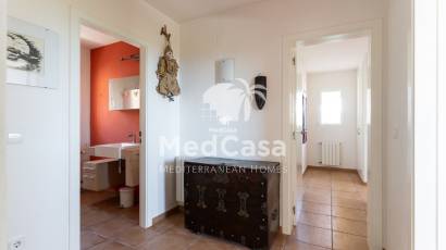 Resale - Villa -
Moraira - Benimeit