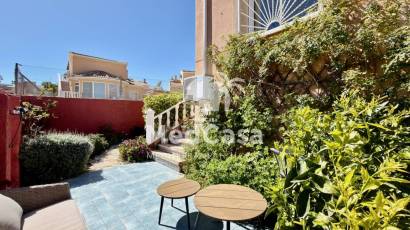 Segunda mano - Villa -
Ciudad Quesada - Rojales