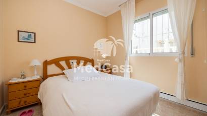 Resale - Semi detached  -
Torrevieja - Nueva Torrevieja - Aguas Nuevas