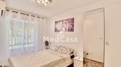 Resale - Apartment -
Torrevieja - La veleta