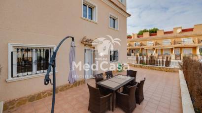 Resale - Ground floor apartment -
Orihuela Costa - Los dolses
