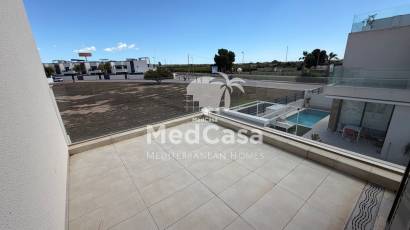 Segunda mano - Villa -
Ciudad Quesada