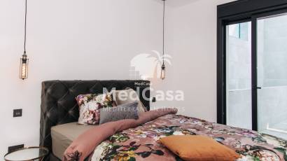 Obra nueva - Villa -
Rojales