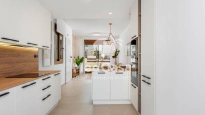 Obra nueva - Apartamento planta baja -
Torrevieja