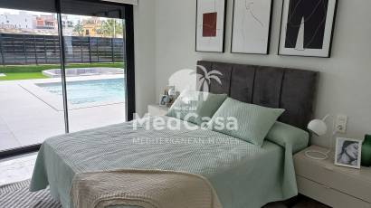 Obra nueva - Villa -
Golf La Finca