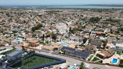 Obra nueva - Villa -
Ciudad Quesada