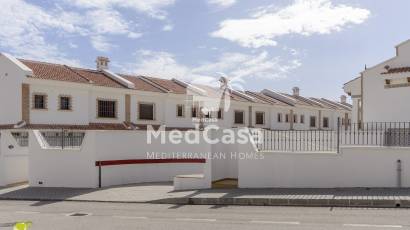 Neubau - Reihenhaus -
San Miguel de Salinas