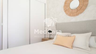 Obra nueva - Apartamento planta baja -
Torrevieja