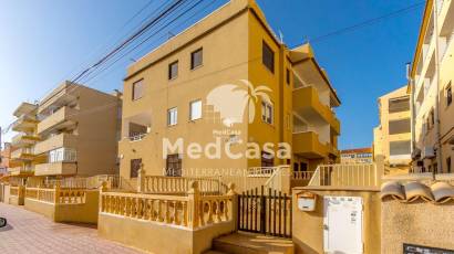 Resale - Apartment -
Torrevieja - La Mata