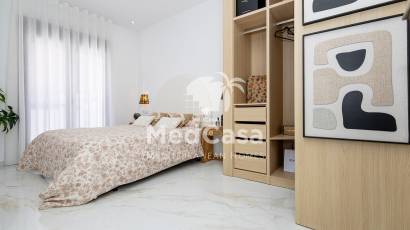 Obra nueva - Villa -
Polop de La Marina