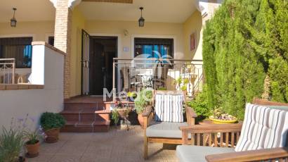 Resale - Townhouse -
Ciudad Quesada - Doña Pepa