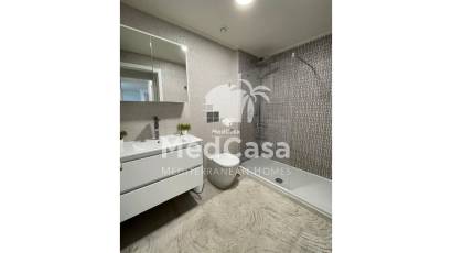 Resale - Ground floor apartment -
Torrevieja