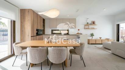 Neubau - Villa -
Golf La Finca