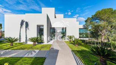 New Build - Villa -
Golf Las Colinas