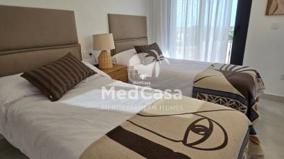 Obra nueva - Ático -
Cox