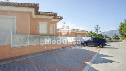 Resale - Villa -
Benitachell - Calistros