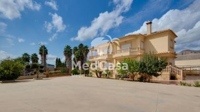 Resale - Villa -
Orihuela Costa - Hurchillo