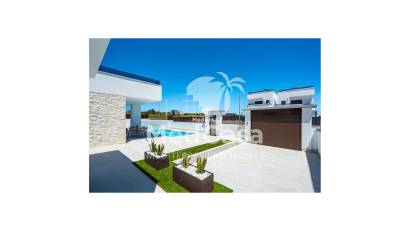 Neubau - Villa -
Golf Vistabella