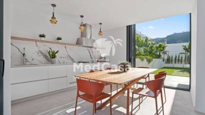 Neubau - Villa -
Benidorm
