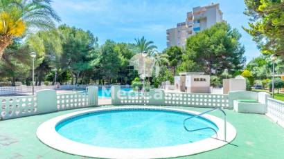 Resale - Apartment -
Orihuela Costa - Campoamor