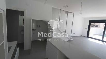 Neubau - Villa -
Daya Nueva