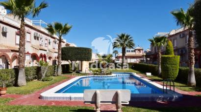 Segunda mano - Villa -
Orihuela Costa - Playa Flamenca