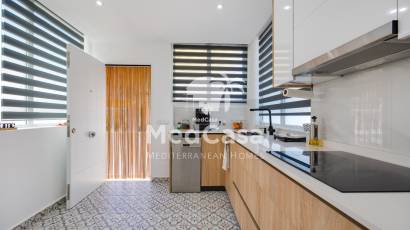 Segunda mano - Adosado esquina -
Guardamar del Segura - Guardamar