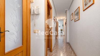 Resale - Apartment -
Guardamar del Segura - CENTRO