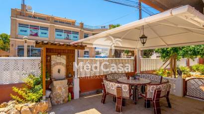 Wiederverkauf - Villa -
Orihuela Costa - Campoamor