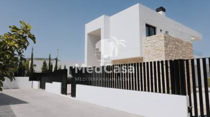Obra nueva - Villa -
Polop de La Marina