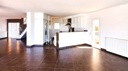 Resale - Villa -
Altea