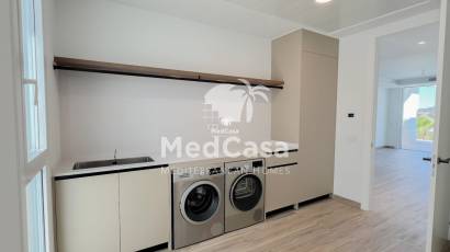 Obra nueva - Villa -
Benissa