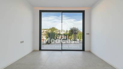 Obra nueva - Villa -
Benissa