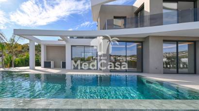 Obra nueva - Villa -
Benissa