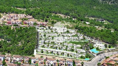 Obra nueva - Villa -
Polop de La Marina