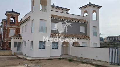 Obra nueva - Semi pareado -
Bigastro