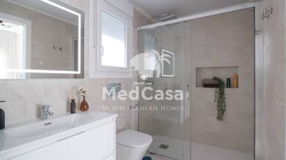 Neubau - Reihenhaus -
Avileses - Jerónimo y Avileses