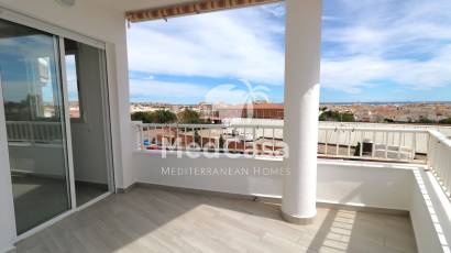 Segunda mano - Apartamento -
Torrevieja