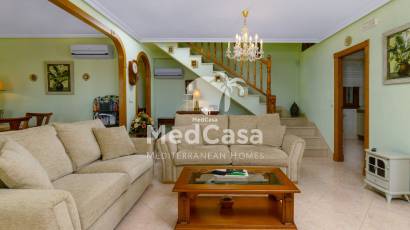Resale - Villa -
Torrevieja - Los Balcones