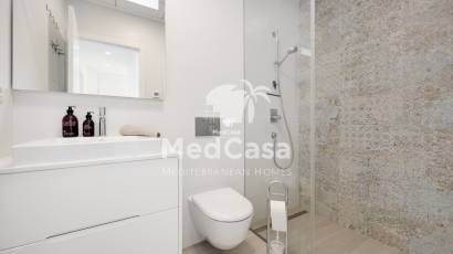 Wiederverkauf - Erdgeschosswohnung -
Golf Las Colinas