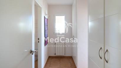 Resale - Villa -
Moraira - Benimeit