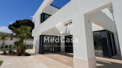 Obra nueva - Villa -
Benissa