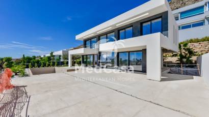 Obra nueva - Villa -
Finestrat