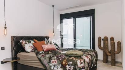 Obra nueva - Villa -
Rojales