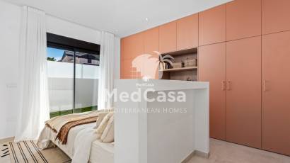 Obra nueva - Villa -
Polop de La Marina