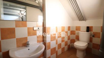 Resale - Townhouse -
Redován - Redovan - Town